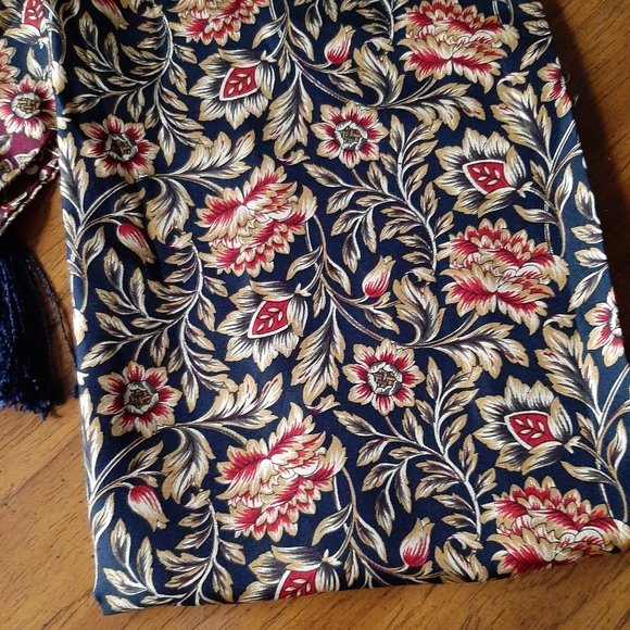 VINTAGE BASHA FOR NORDSTROM 100% SILK SCARF - Picture 3 of 5